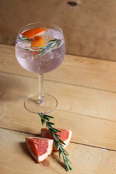 Cómo hacer un Gin Tonic diferente con granada